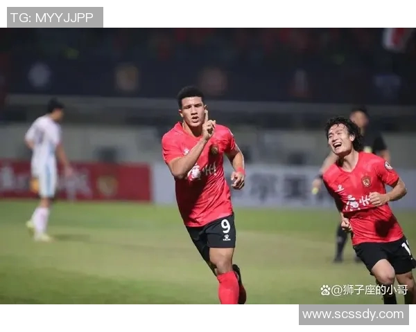 广州足球队的崛起之路:揭秘他们背后的力量与荣耀 广州足球队的崛起之路:揭秘他们背后的力量与荣耀